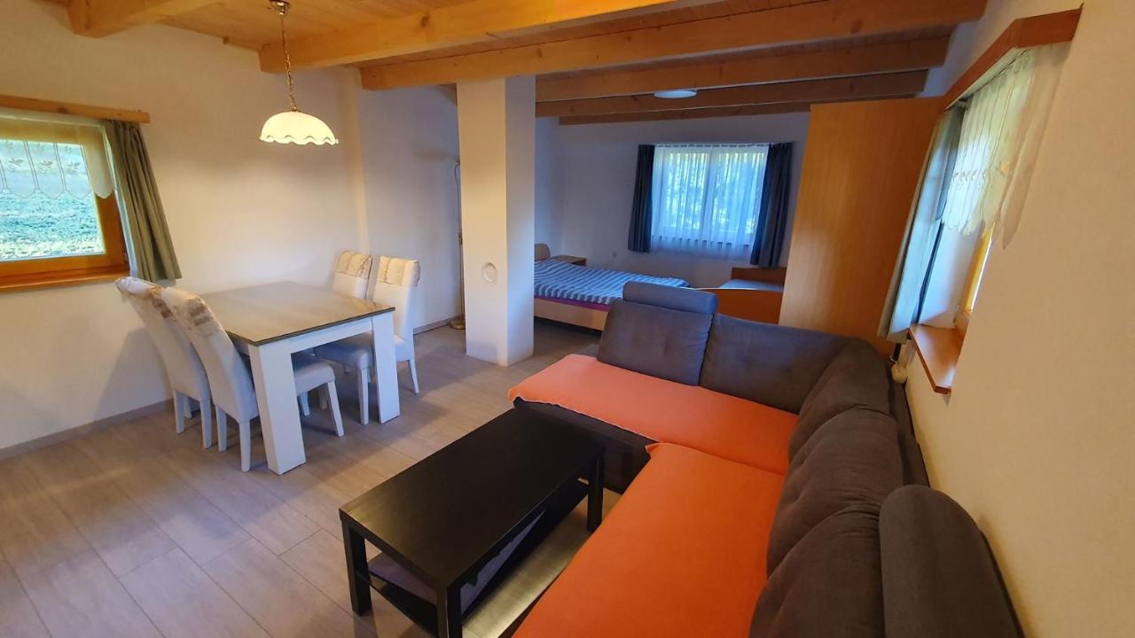 Villa Hiska Ob Gozdu Polzela Esterno foto