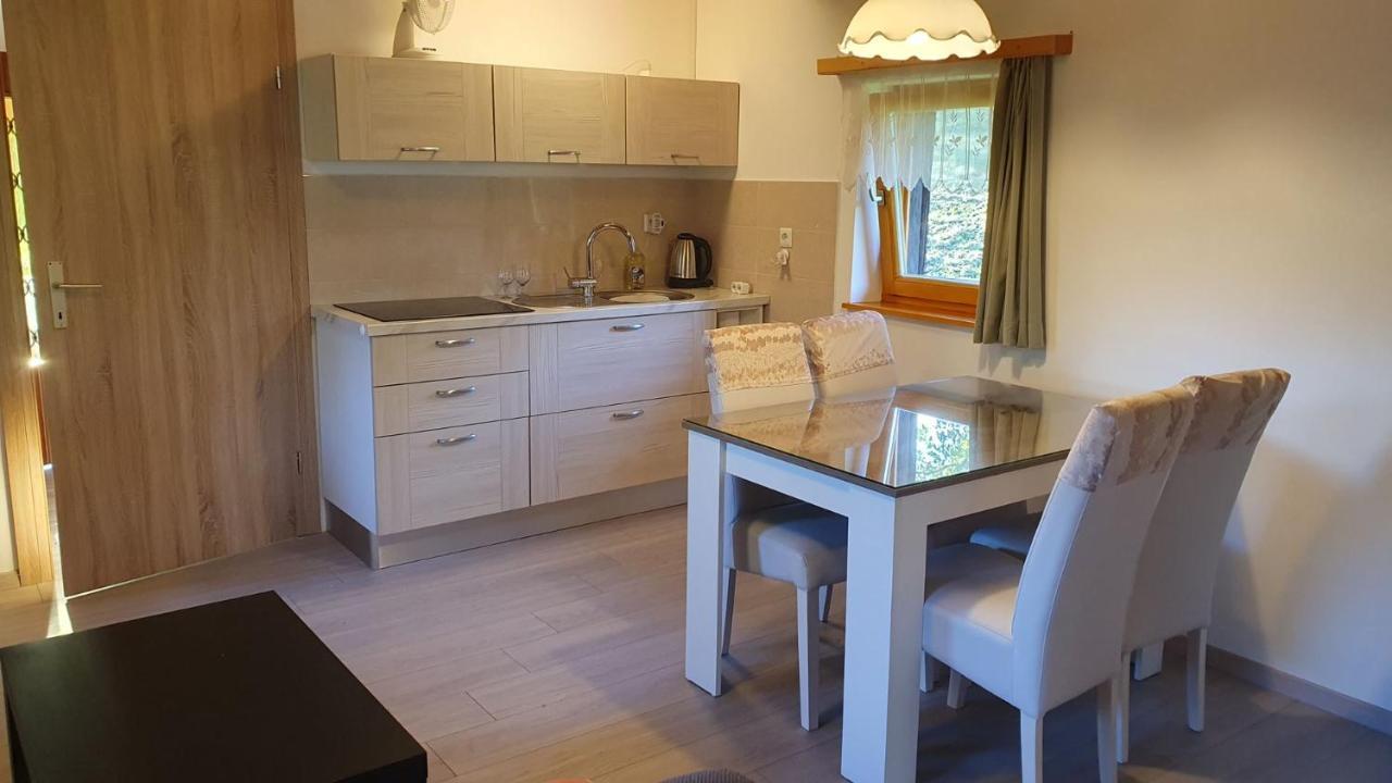 Villa Hiska Ob Gozdu Polzela Esterno foto