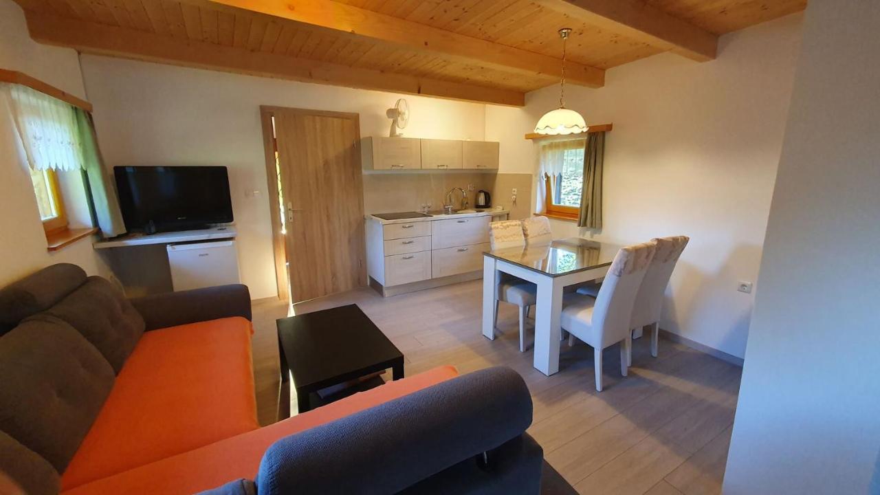 Villa Hiska Ob Gozdu Polzela Esterno foto